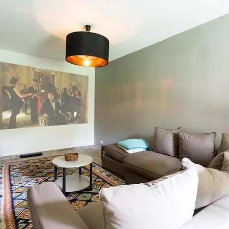 Mauzac-et-grand-castang Sleeps 16 Pool Wifi فيلة