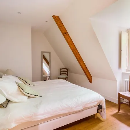 Mauzac-et-grand-castang Sleeps 16 Pool Wifi