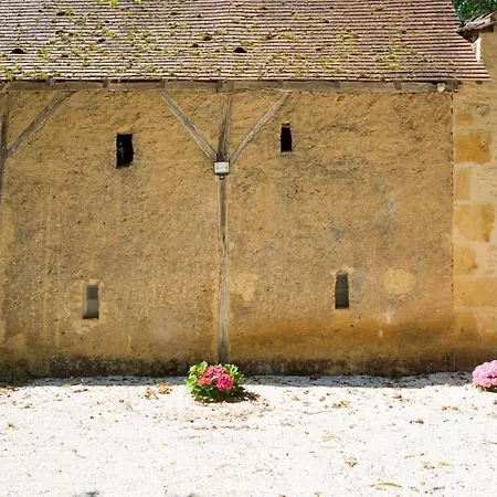 Mauzac-et-grand-castang Sleeps 16 Pool Wifi * Mauzac-et-Grand-Castang