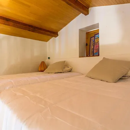 فيلة Mauzac-et-grand-castang Sleeps 16 Pool Wifi *